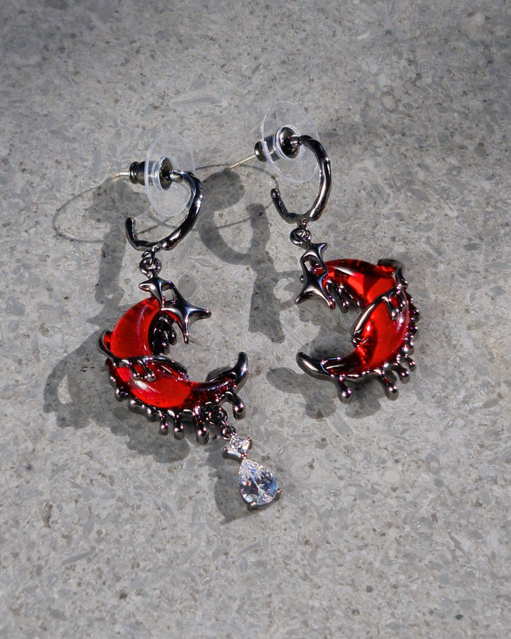 Nikaneko - Blood Moon Drip Mismatched Earrings