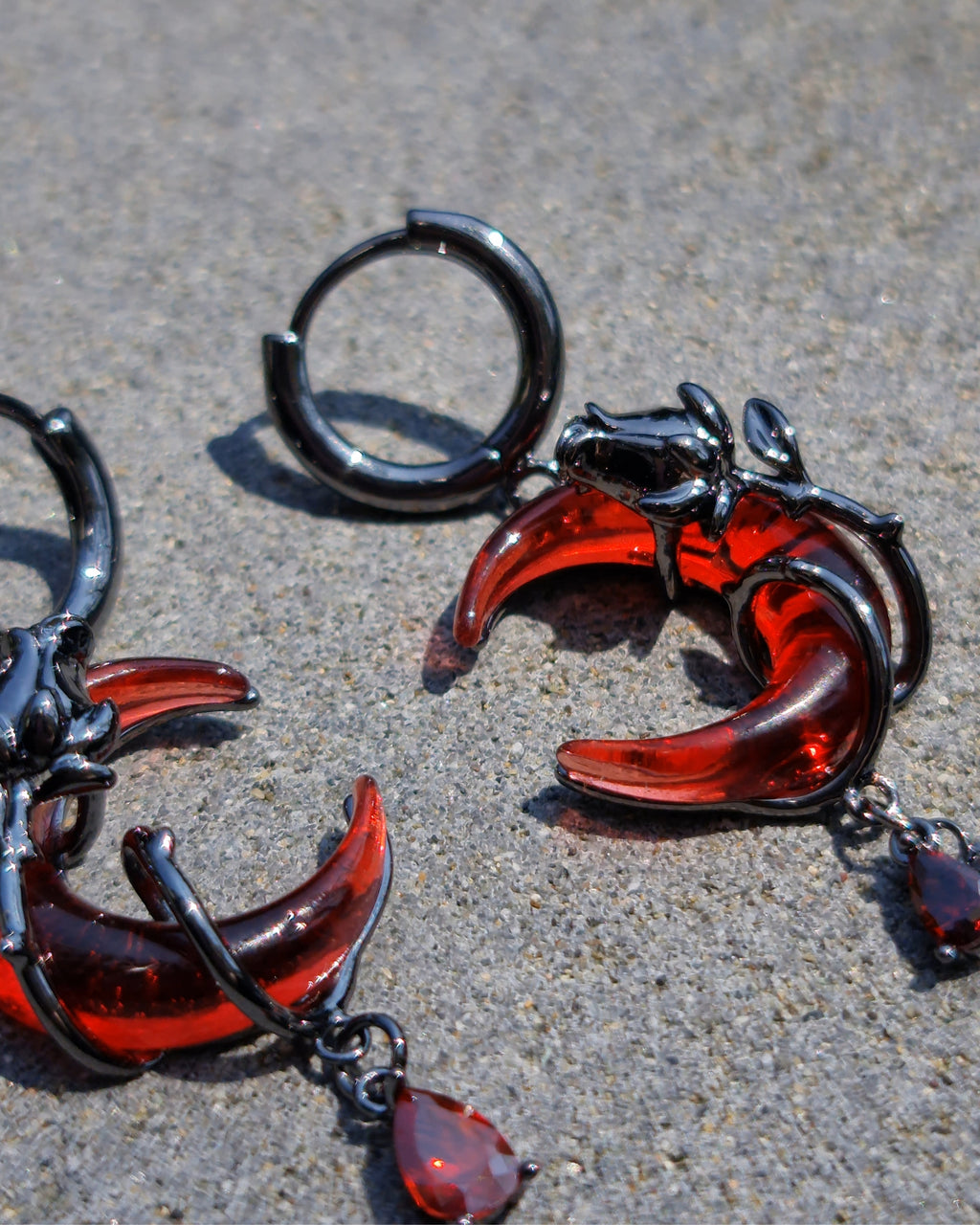 Blood Moon Mismatched Earrings - Nikaneko