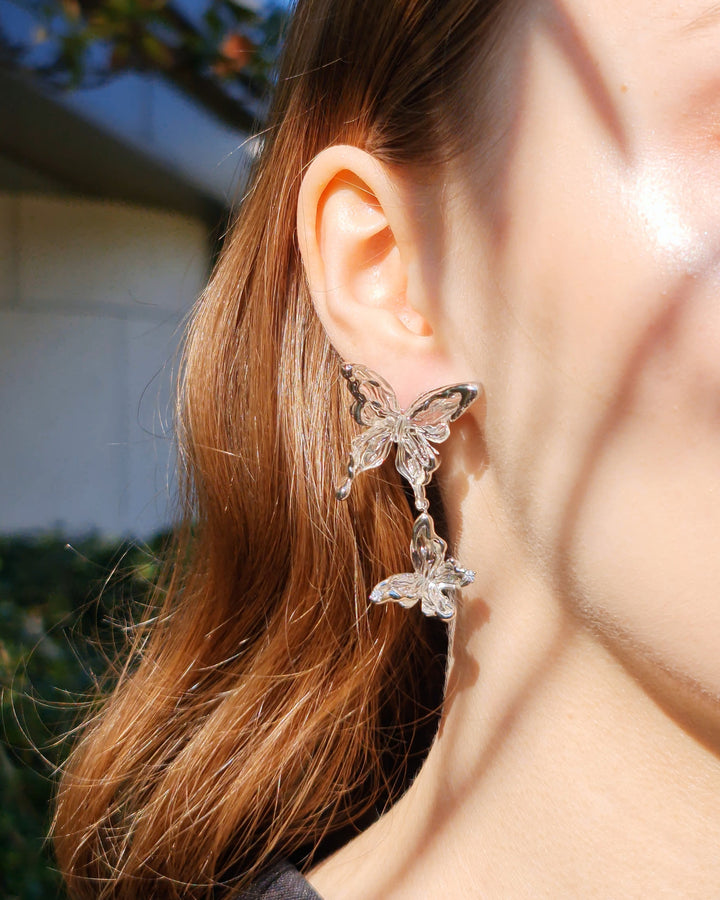 Nikaneko - Crystal Butterfly Earrings