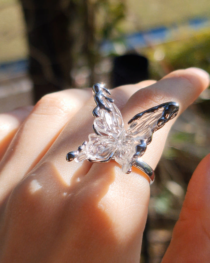 Nikaneko - Crystal Butterfly Ring 