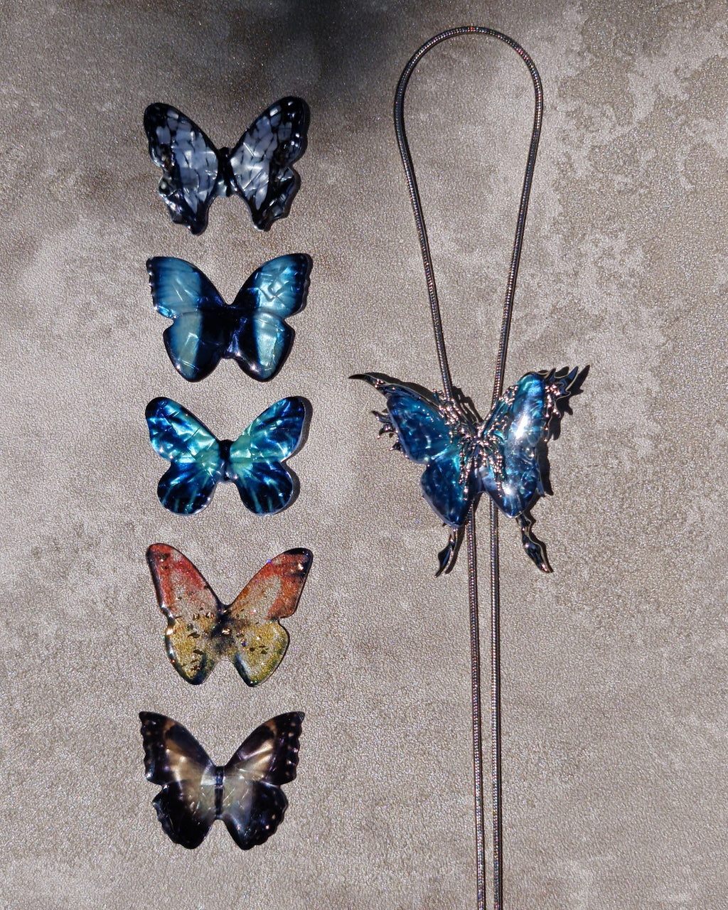 Flutter Cage Necklace - Nikaneko
