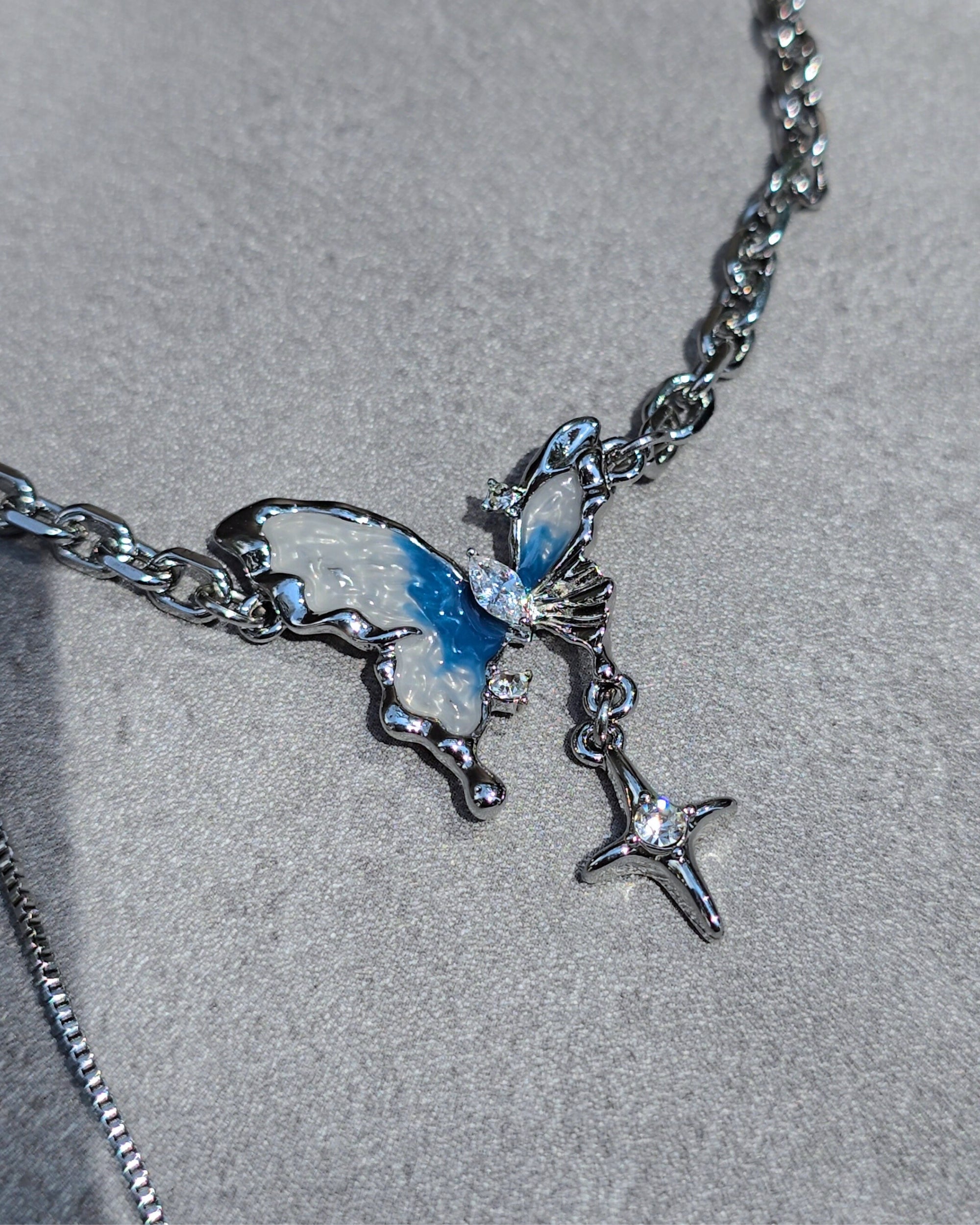 Glacier Wings Necklace - Nikaneko