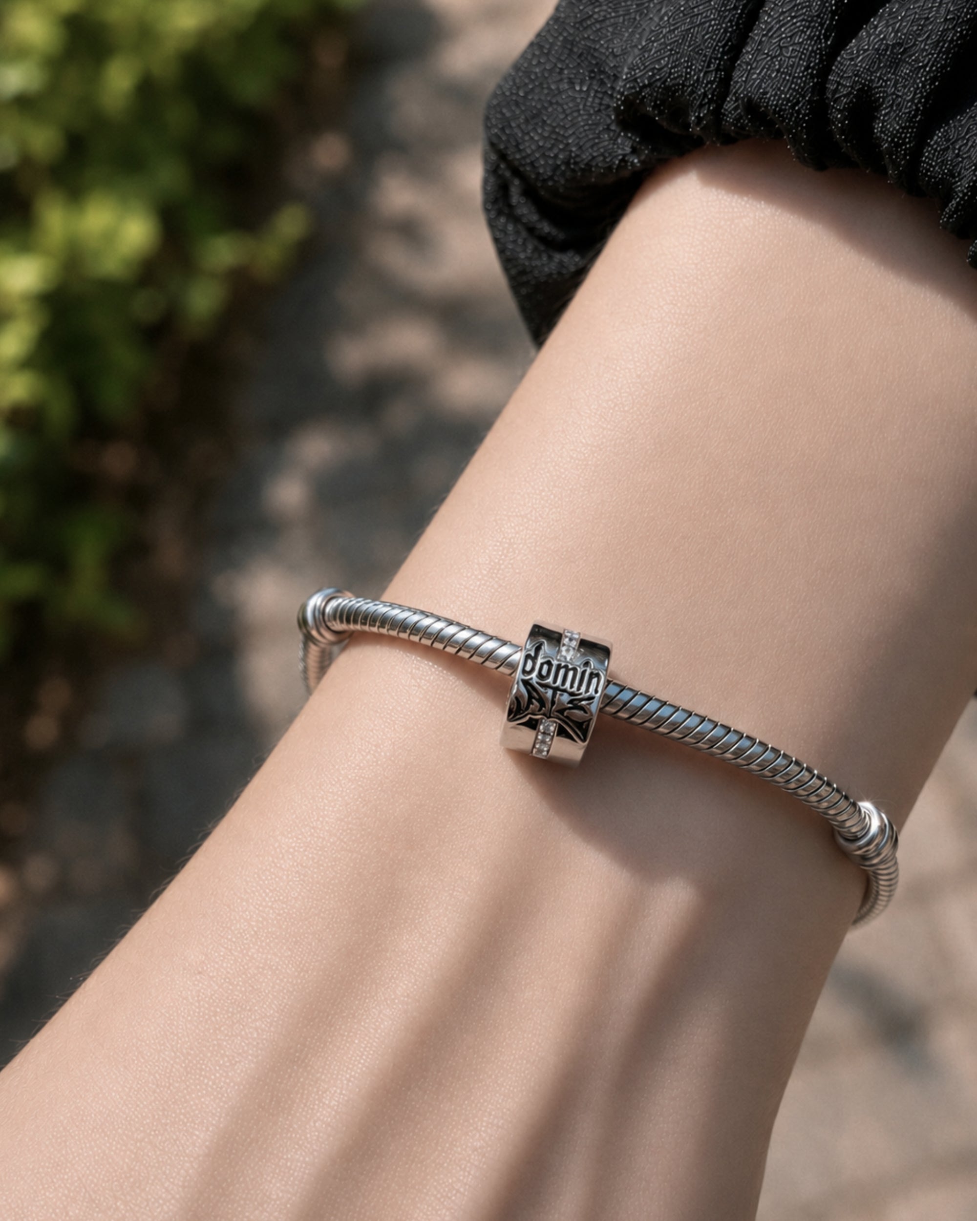 Dominate Tour Station Clasp - LOVE, DREAMS &amp; SKZ Collection
