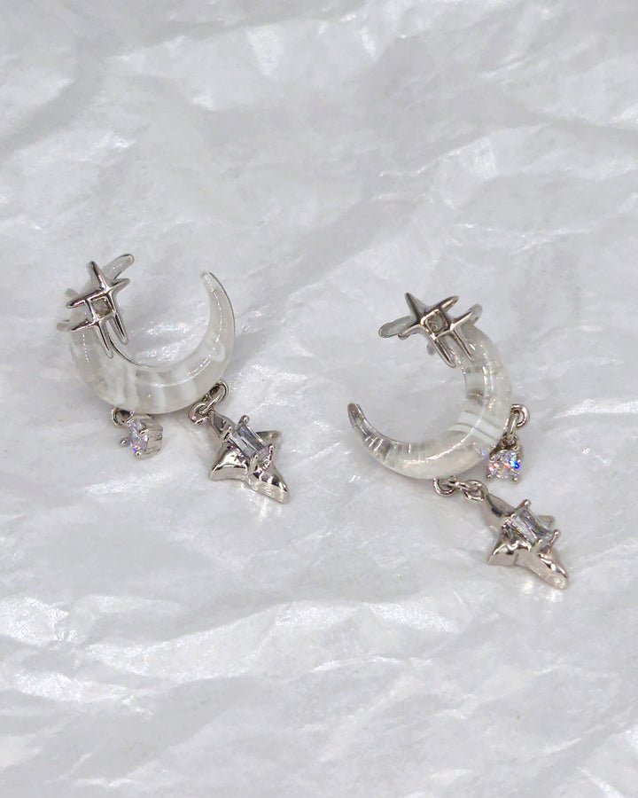 Moonstone Glow Earrings - Nikaneko