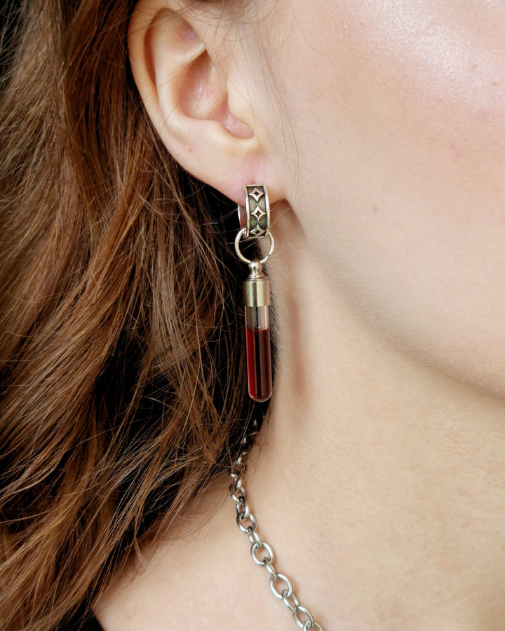 Mismatched Earrings With Imitation Blood Tube And Cross - Nikaneko