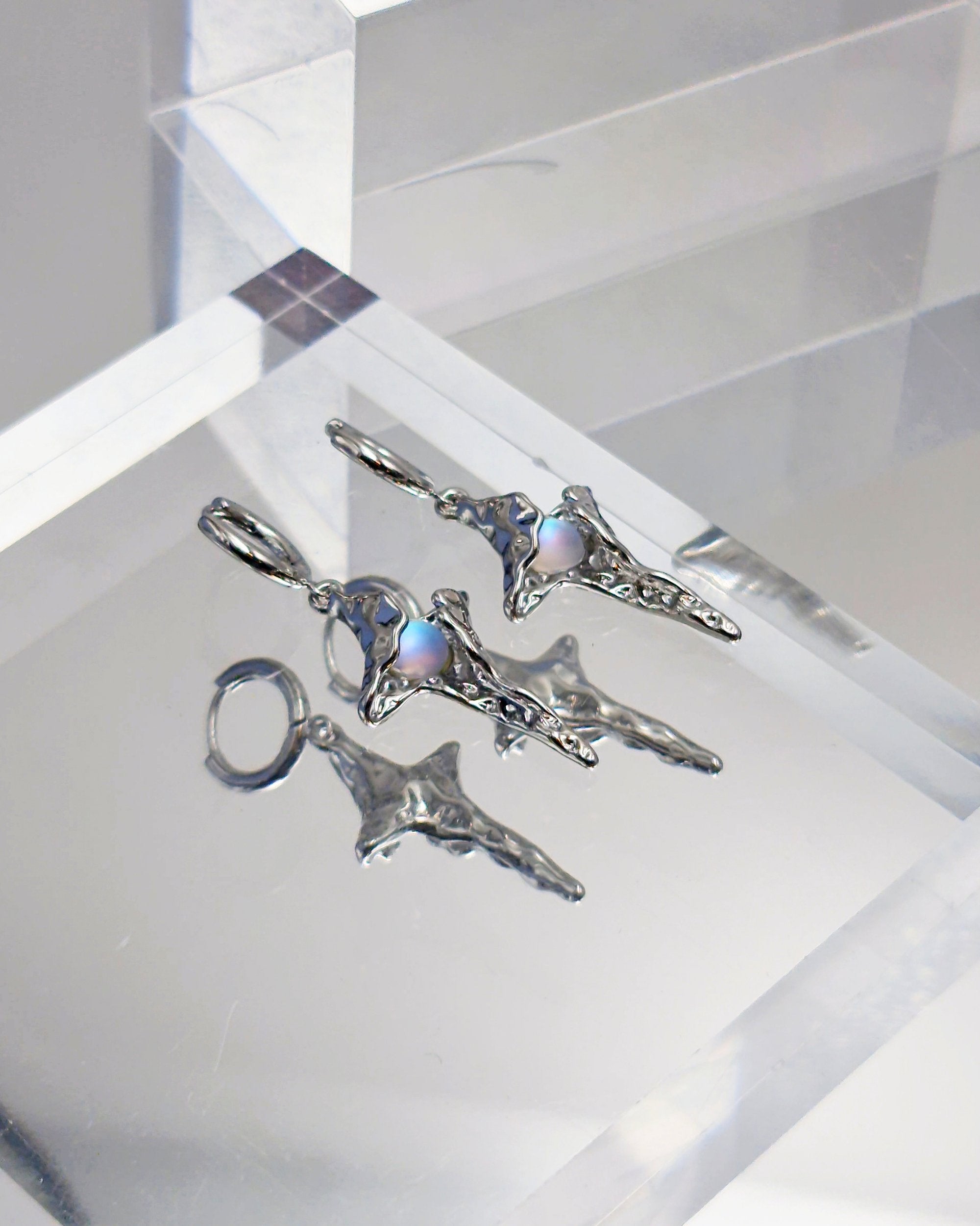 Moonstone Star Earrings - Nikaneko